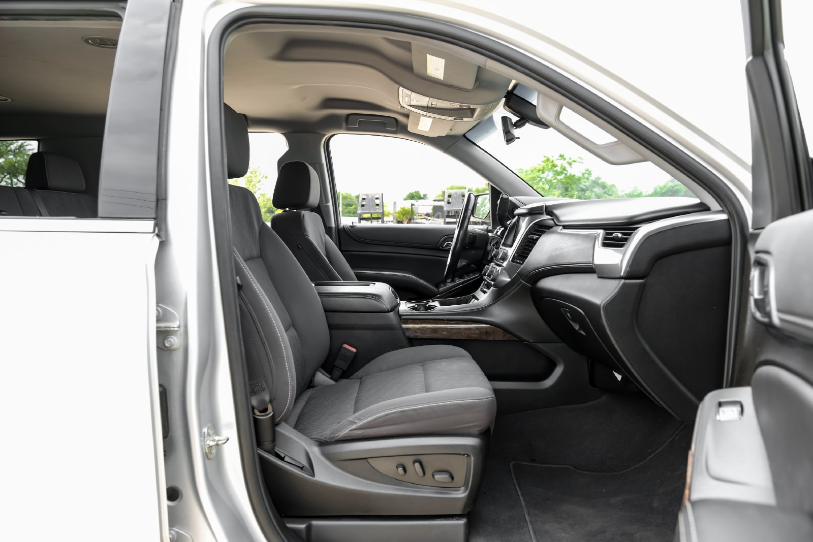 Used 2020 Chevrolet Tahoe LS RWD image 34