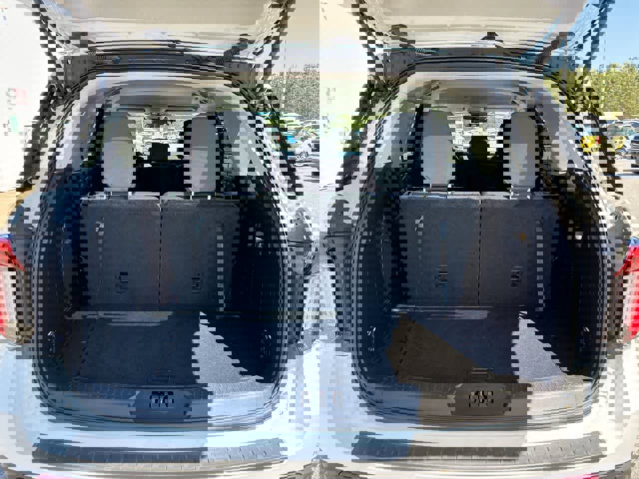 Used 2025 Ford Explorer Active image 25