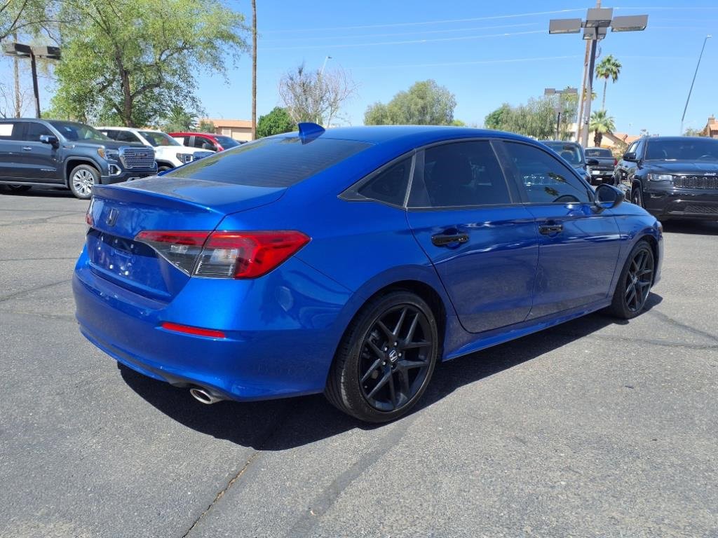 Used 2023 Honda Civic Sport image 4