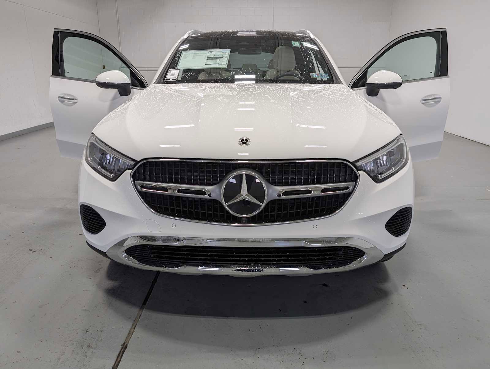 New 2026 Mercedes-Benz GLC 300 4MATIC image 11