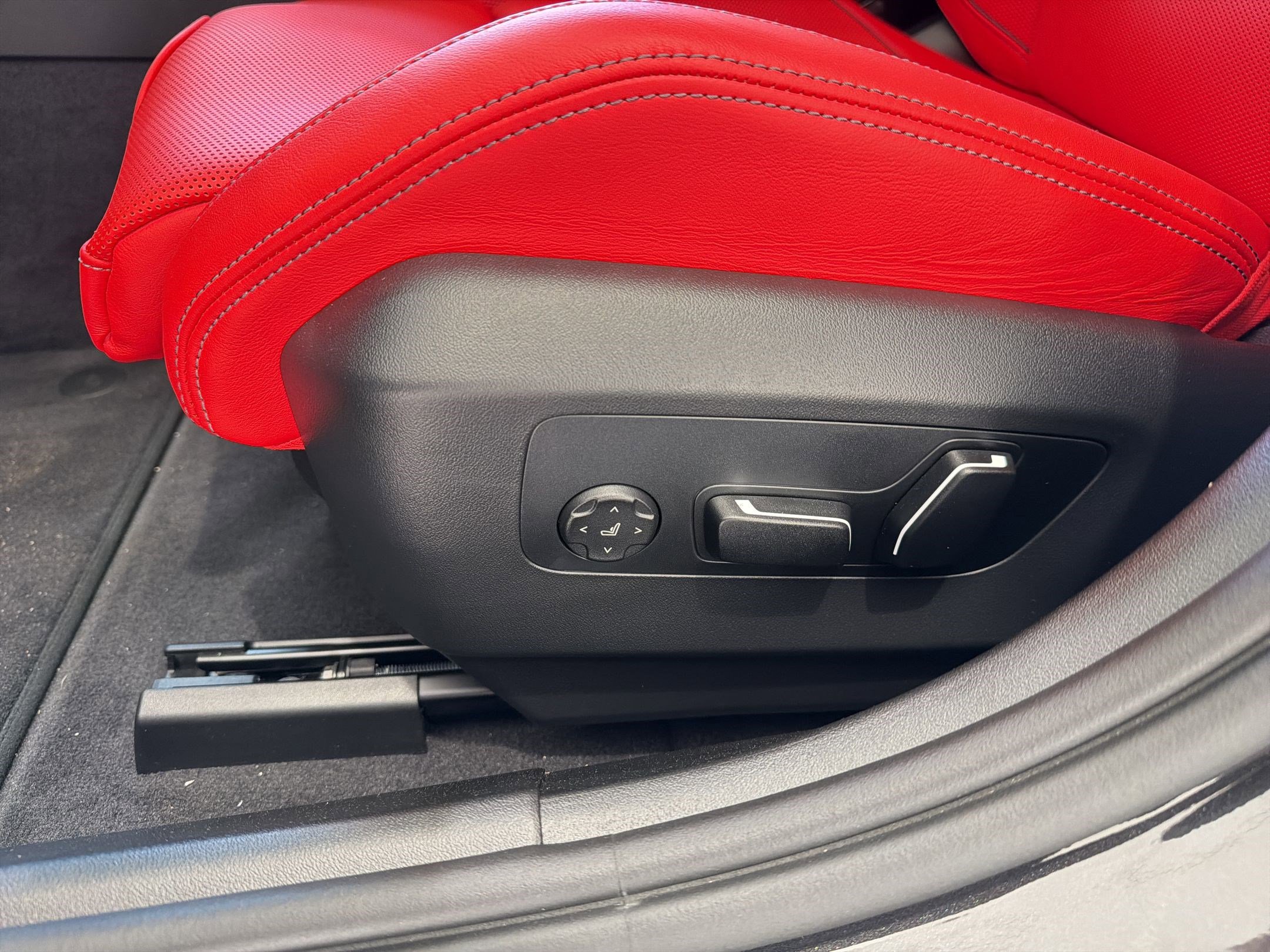 New 2026 BMW M5 Touring image 12