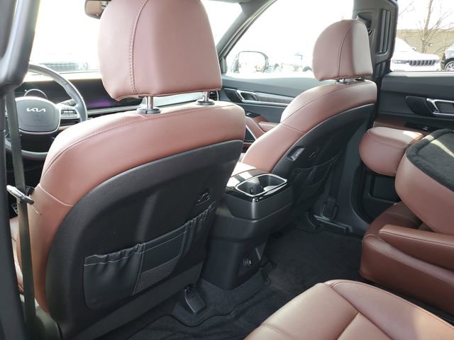 Used 2024 Kia Telluride SX w/ Towing Package image 18