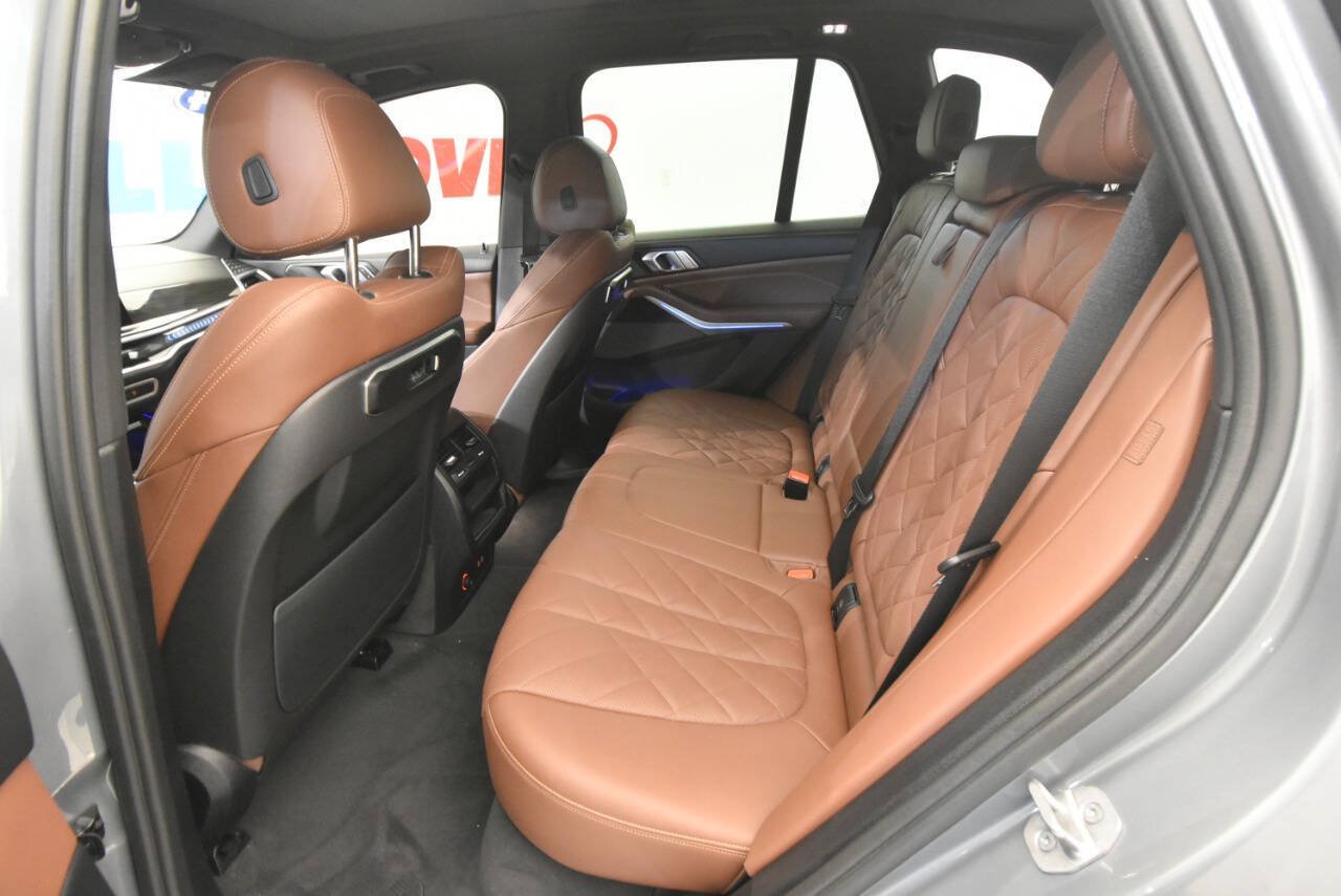 Used 2024 BMW X5 xDrive40i w/ Premium Package AWD/4WD image 15