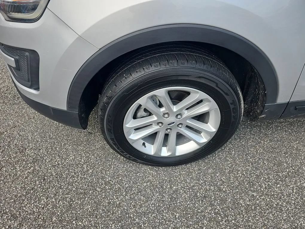 Used 2017 Ford Explorer 4WD image 12