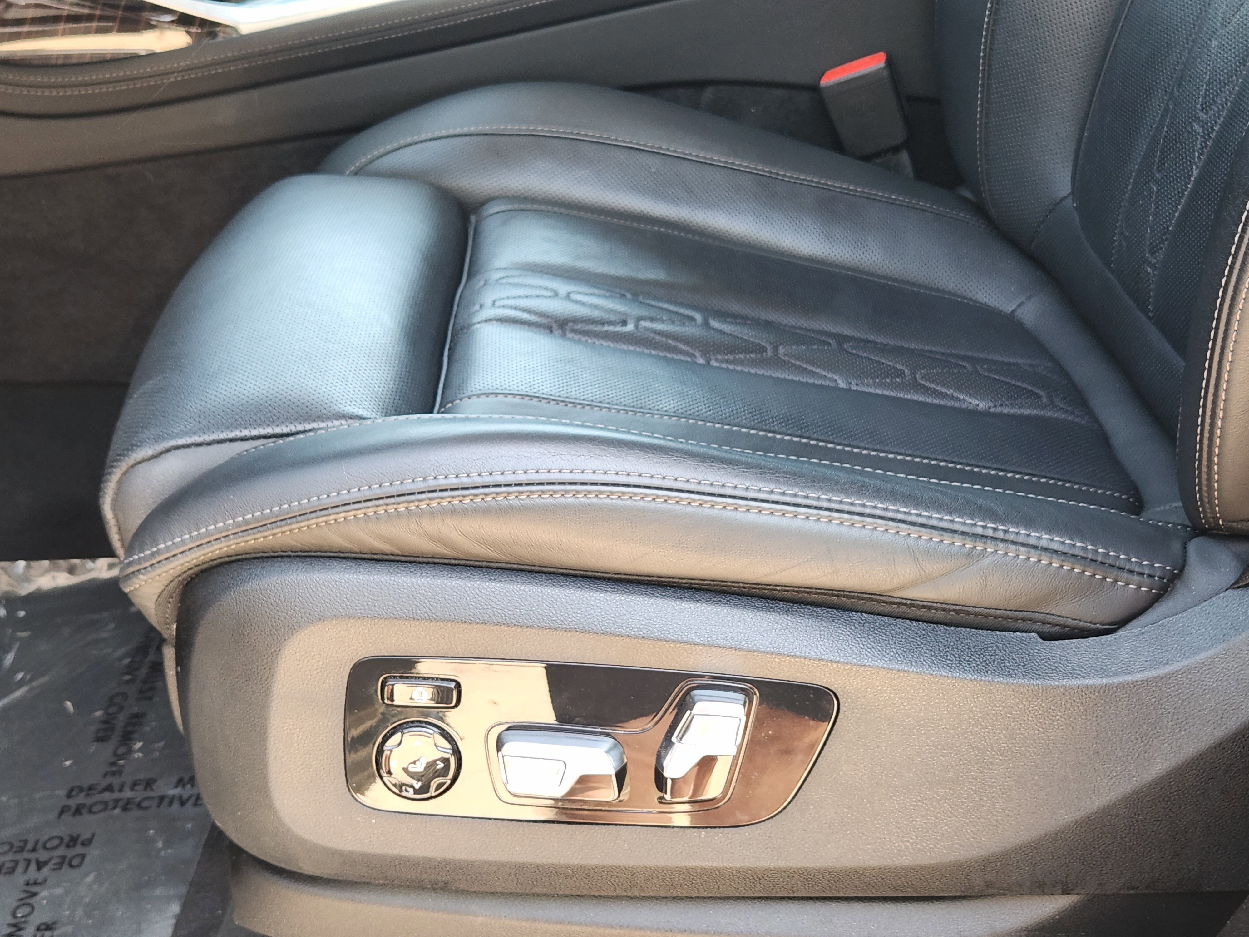 Used 2025 BMW X7 xDrive40i image 16