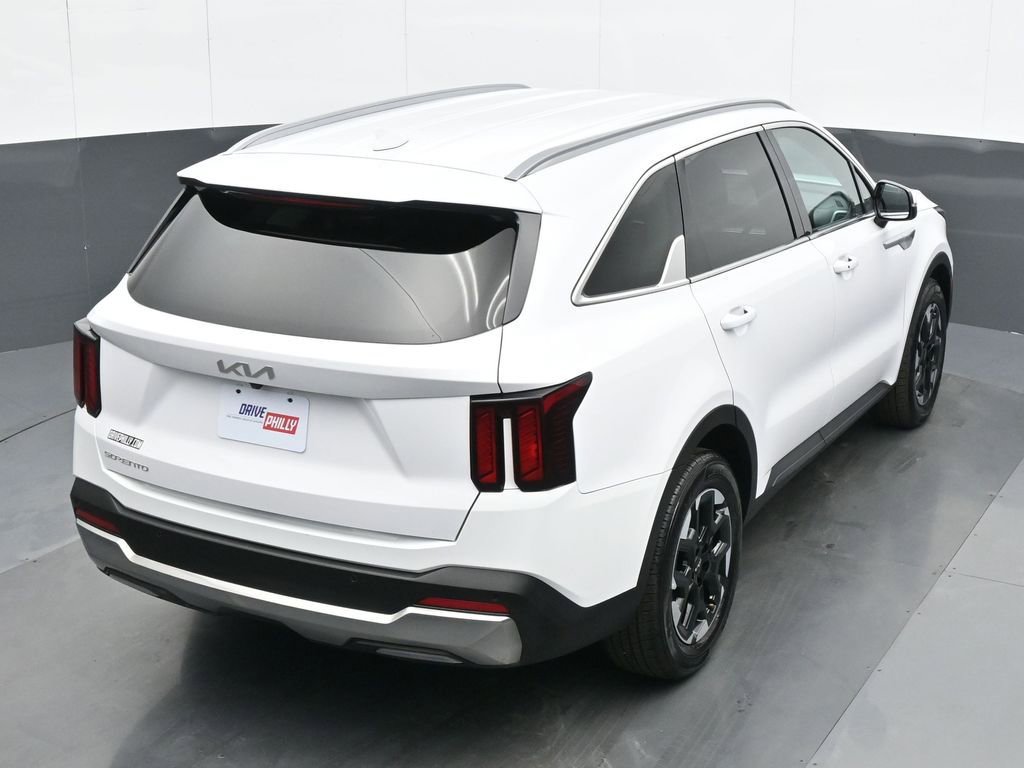 Used 2024 Kia Sorento S image 21