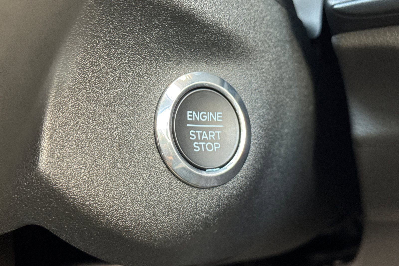 New 2026 Ford E-Transit 148 High Roof Extended image 21