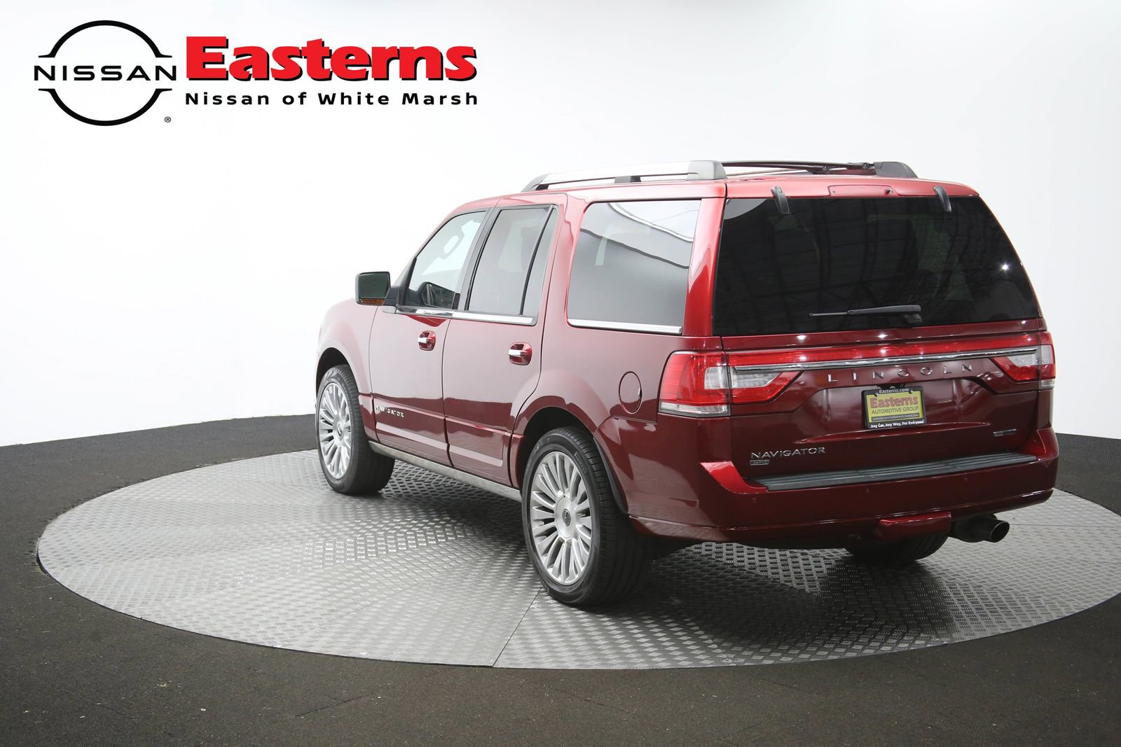 Used 2016 Lincoln Navigator Reserve AWD/4WD image 37