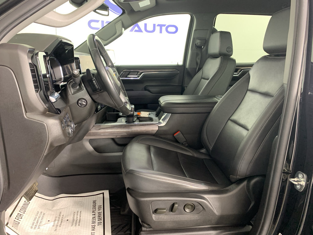 Used 2024 Chevrolet Silverado 1500 LTZ AWD/4WD image 14