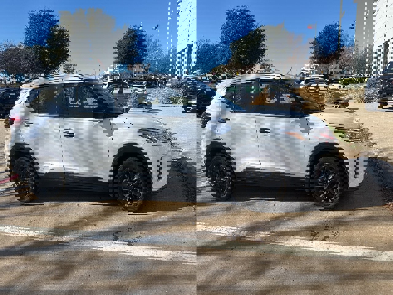 Certified 2024 Nissan Kicks S image 5