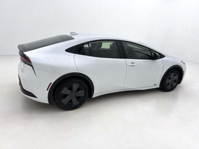 Used 2024 Toyota Prius LE AWD/4WD image 6