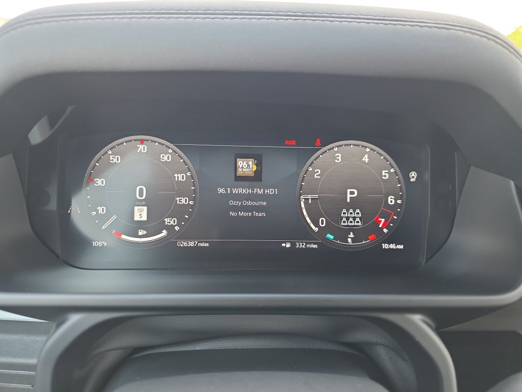 Used 2024 Land Rover Defender 130 X-Dynamic SE AWD/4WD image 39