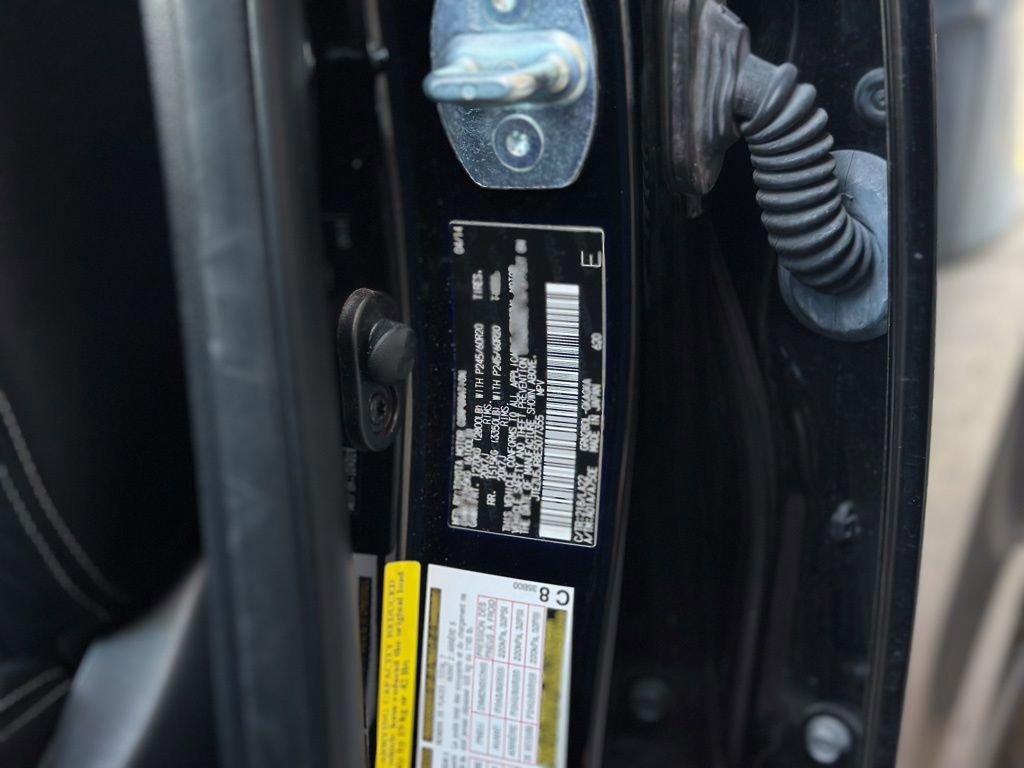 Used 2014 Toyota 4Runner Limited image 25