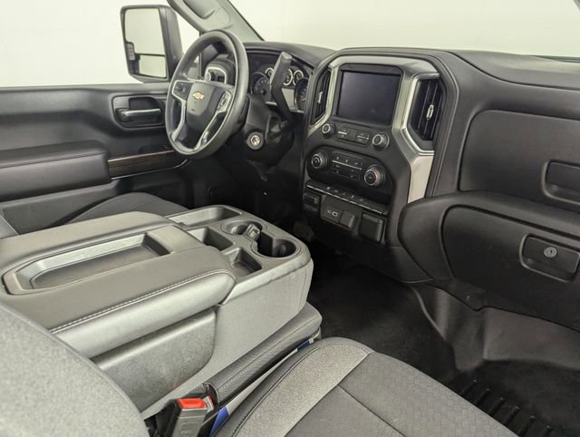 Used 2020 Chevrolet Silverado 2500 LT AWD/4WD image 22