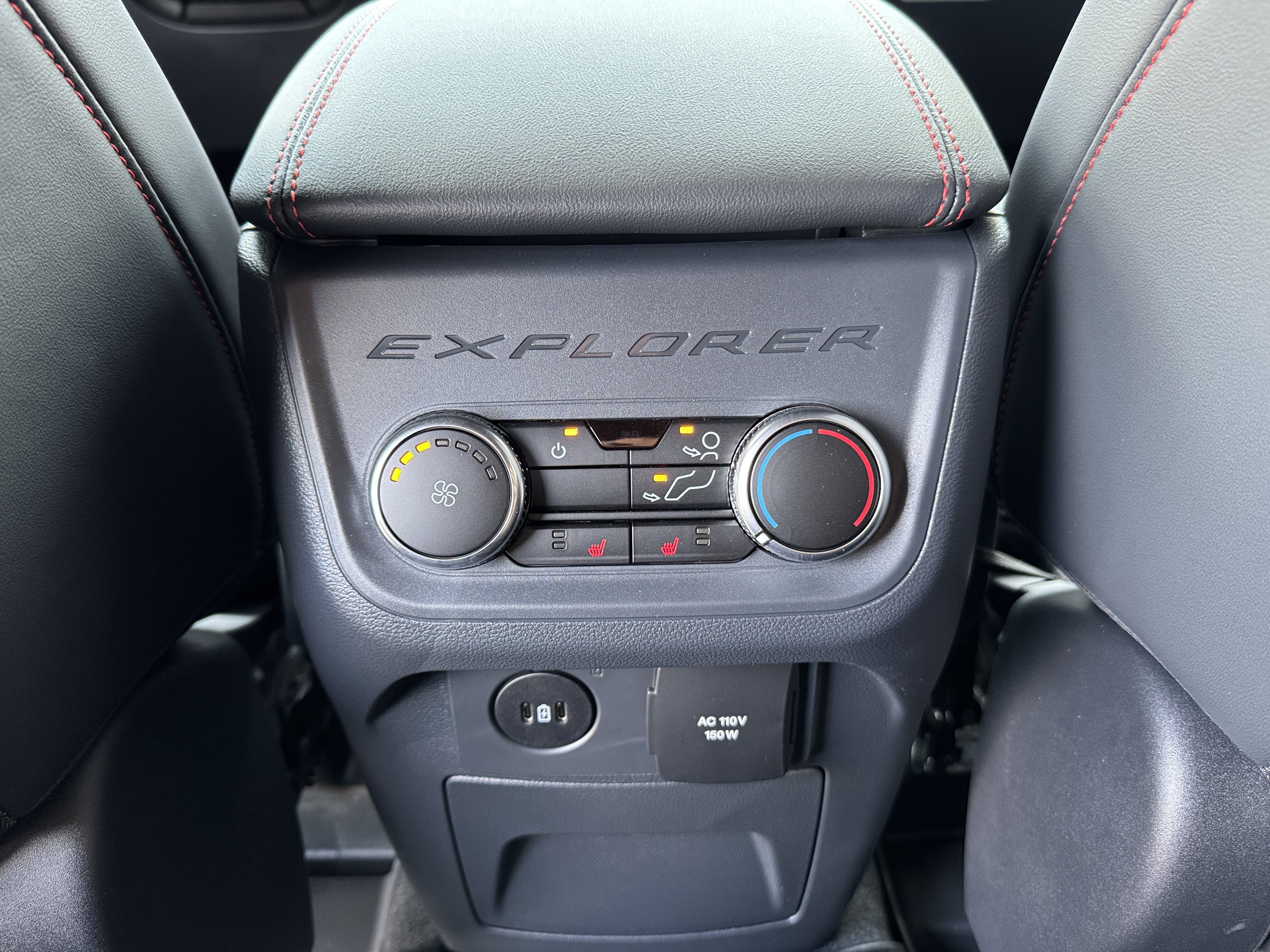 New 2026 Ford Explorer ST-Line w/ ST-Line Street Pack AWD/4WD image 32
