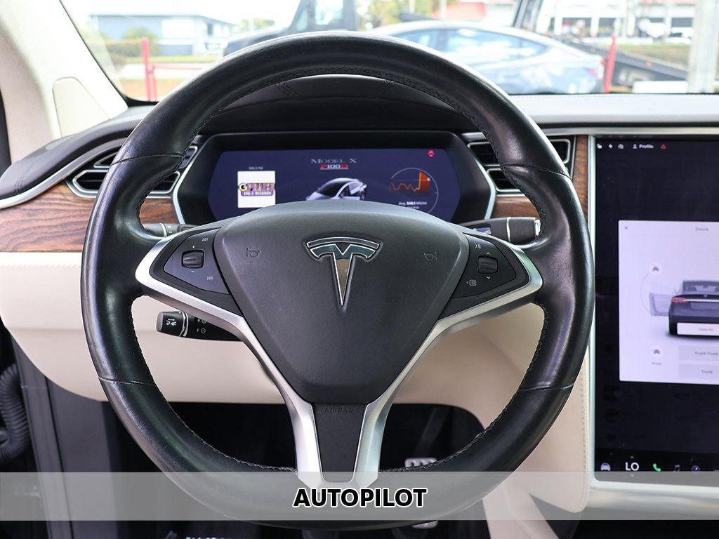 Used 2017 Tesla Model X P100D image 3