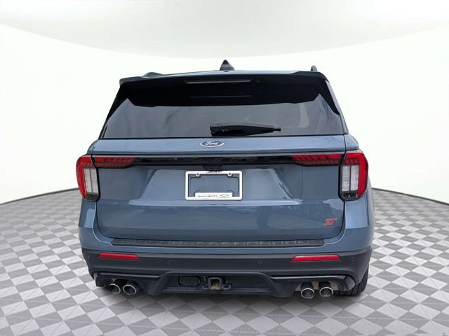Used 2025 Ford Explorer ST AWD/4WD image 5