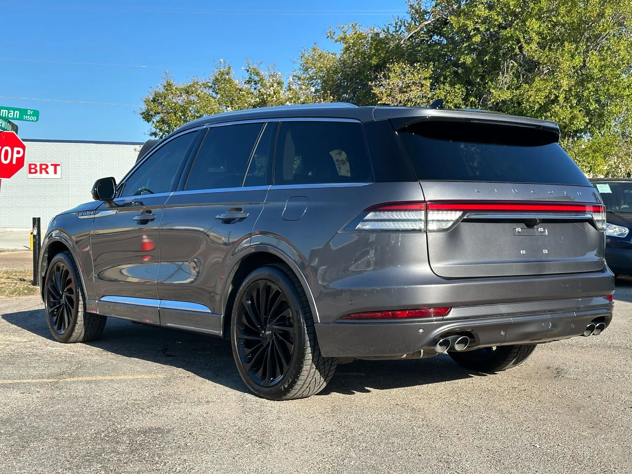 Used 2021 Lincoln Aviator Reserve w/ Equipment Group 208A image 4