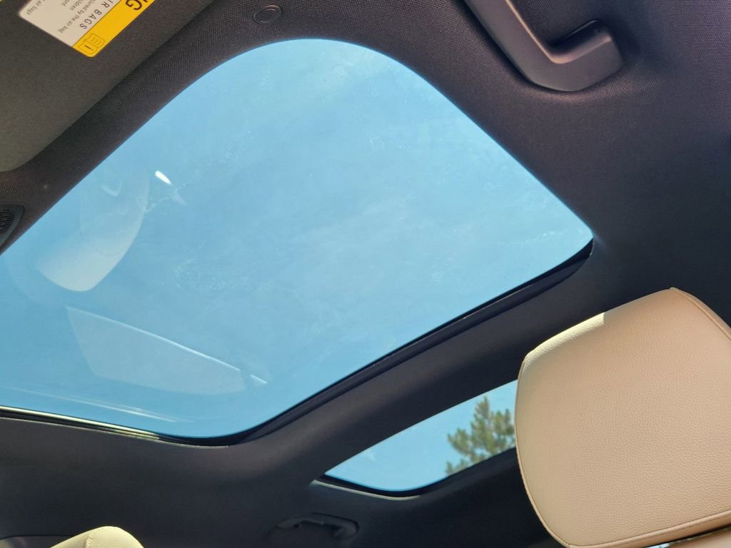 New 2025 Mercedes-Benz GLA 250 4MATIC image 29