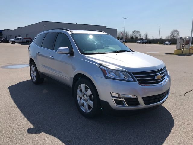 Used 2017 Chevrolet Traverse LT w/ Style and Technology Package image 10