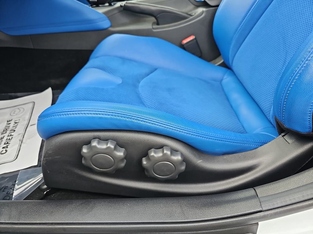 Used 2024 Nissan Z Performance w/ Floor Mat Package image 30