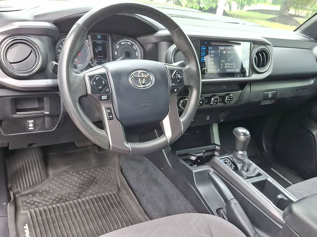 Used 2016 Toyota Tacoma TRD Sport w/ Towing Package AWD/4WD image 21