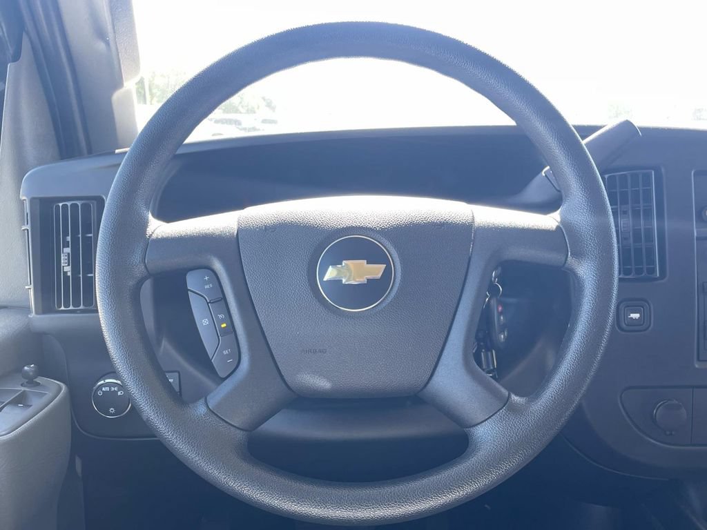 Used 2025 Chevrolet Express 3500 LT w/ LT Preferred Equipment Group RWD image 24