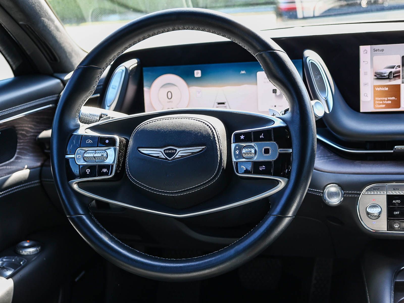 Used 2023 Genesis G90 3.5T AWD/4WD image 17