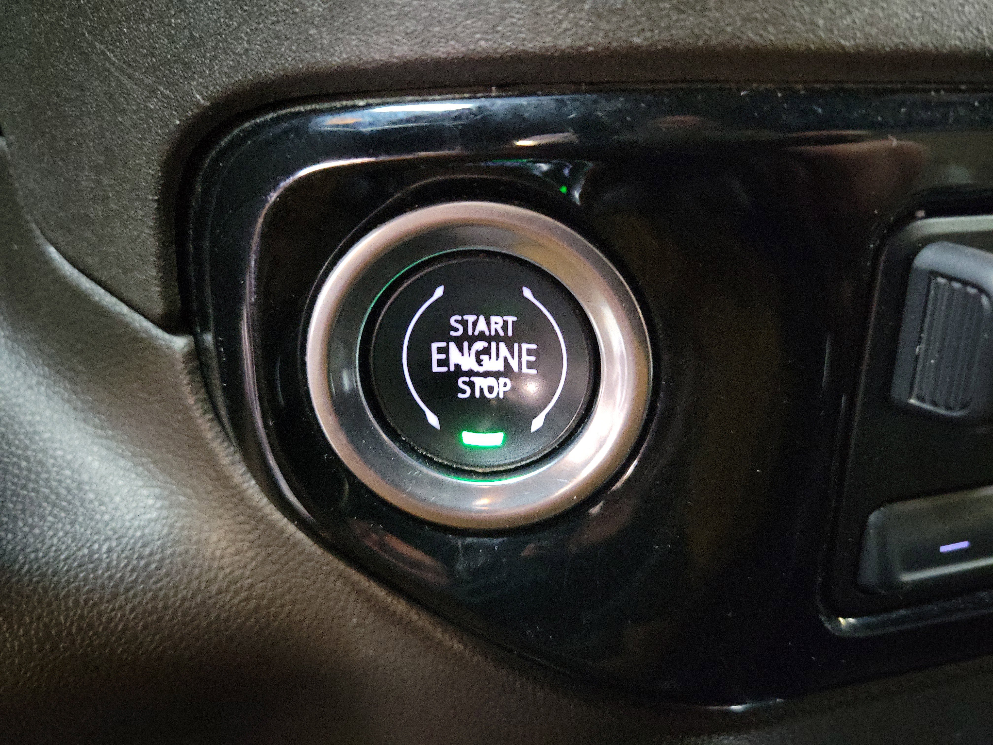 Used 2022 Chevrolet Silverado 1500 RST w/ Convenience Package II image 18