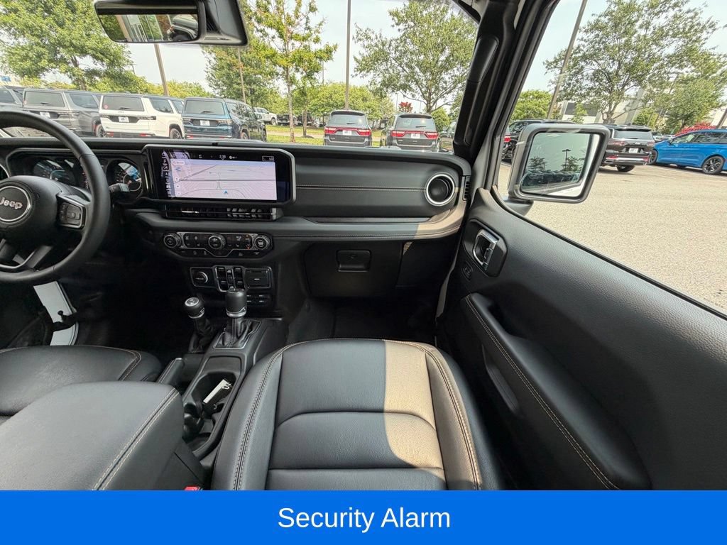 Certified 2025 Jeep Gladiator Sport AWD/4WD image 21