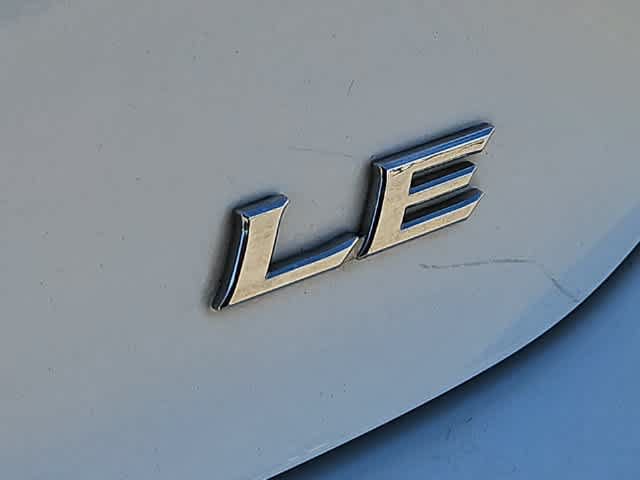 Used 2025 Toyota Camry LE FWD image 11