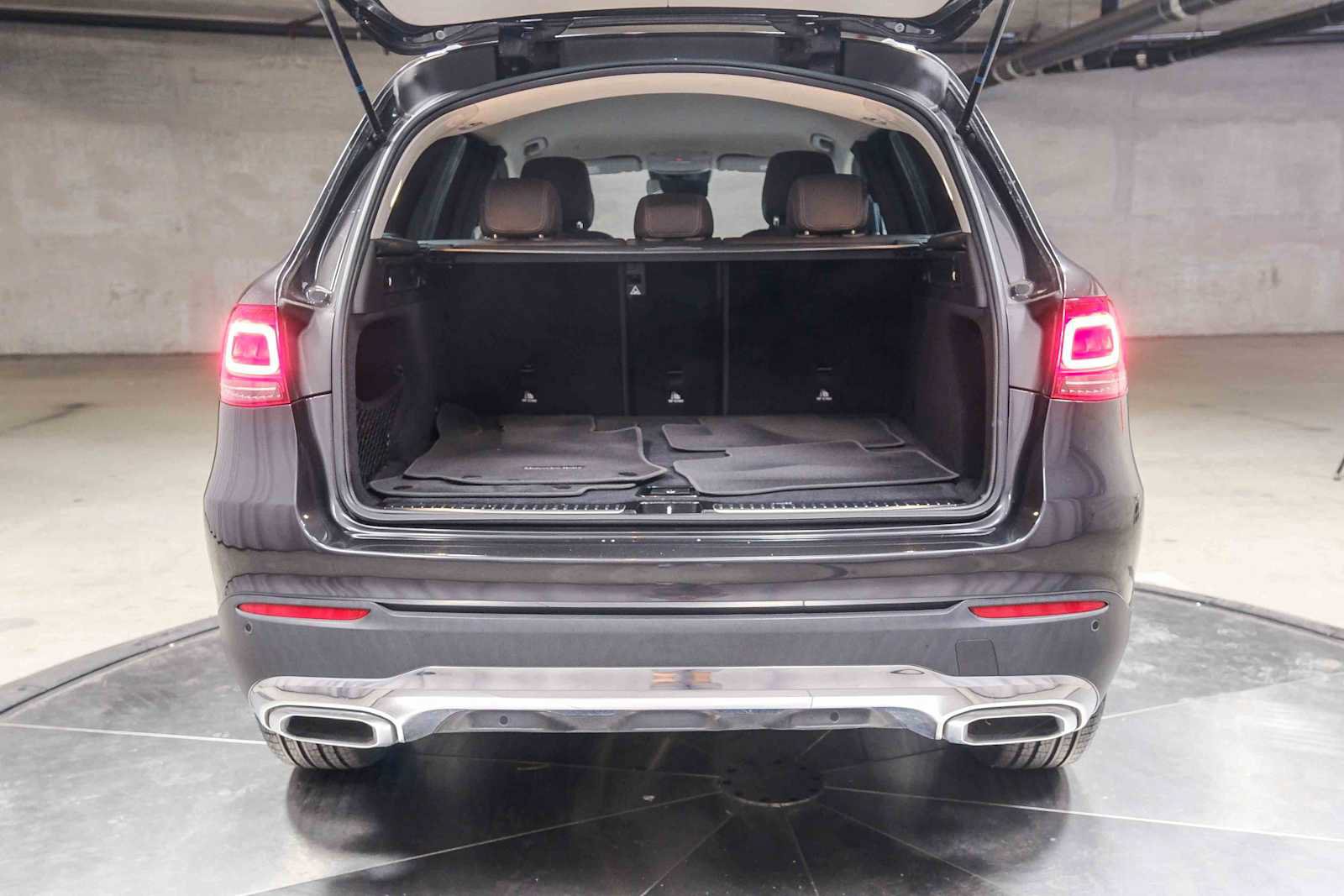 Certified 2022 Mercedes-Benz GLC 300 image 30