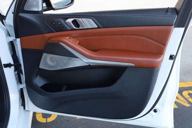Used 2021 BMW ALPINA XB7 AWD/4WD image 26