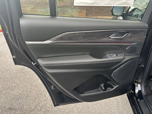 New 2025 Jeep Grand Cherokee L Overland image 20