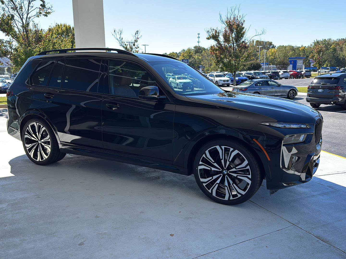New 2026 BMW X7 M60i image 5