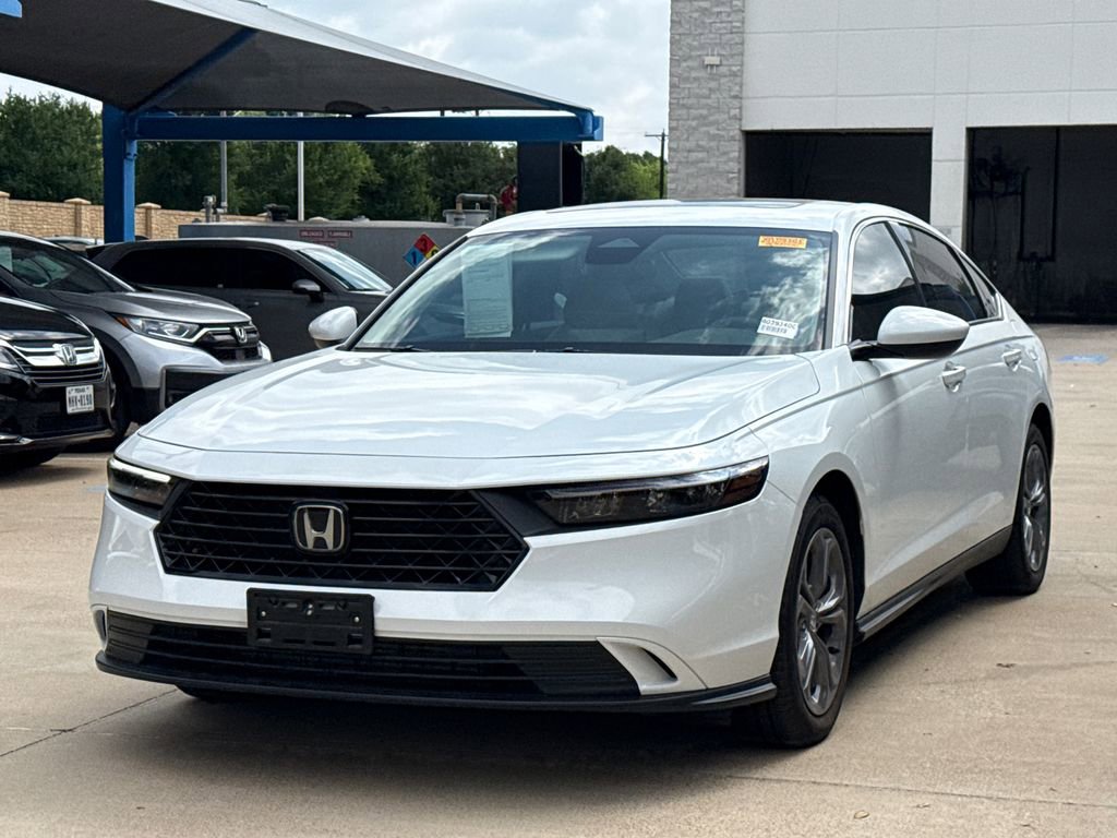 Used 2024 Honda Accord EX image 2