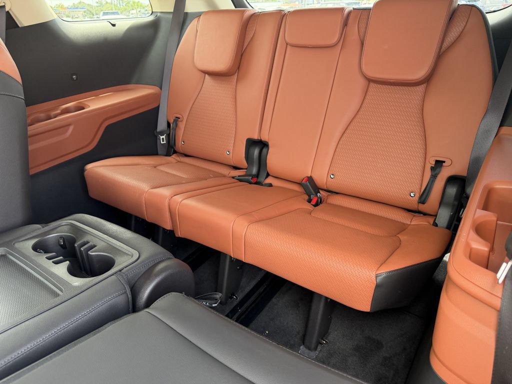 Certified 2026 Kia Carnival SX FWD image 21