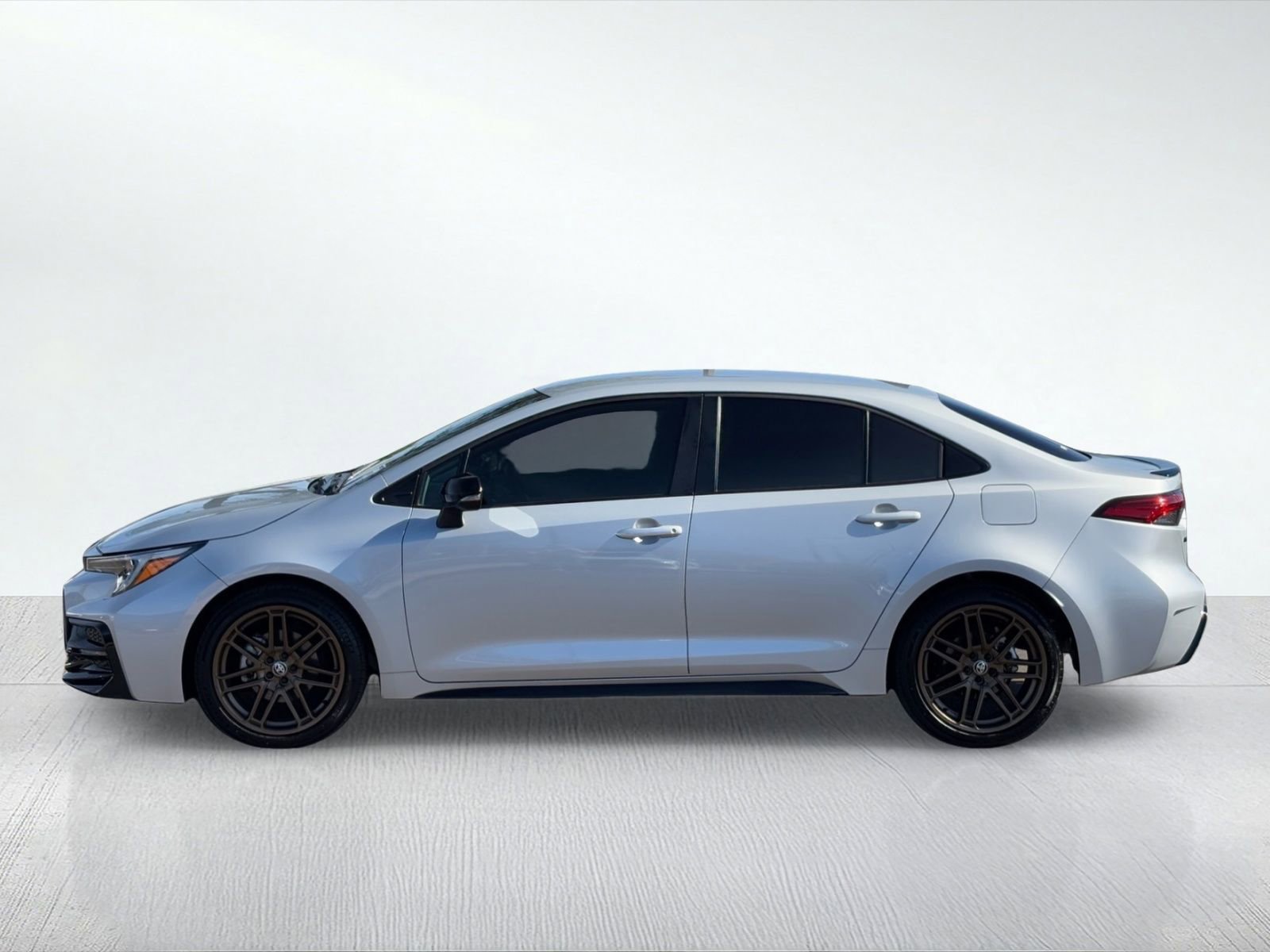 Certified 2024 Toyota Corolla SE Nightshade w/ SE Convenience Package image 4