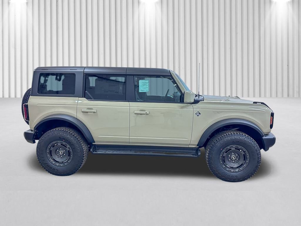 New 2025 Ford Bronco Outer Banks w/ Sasquatch Package image 3