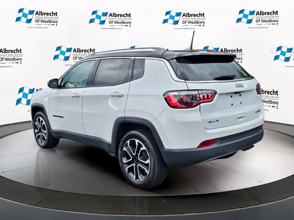 Used 2022 Jeep Compass Limited AWD/4WD image 3