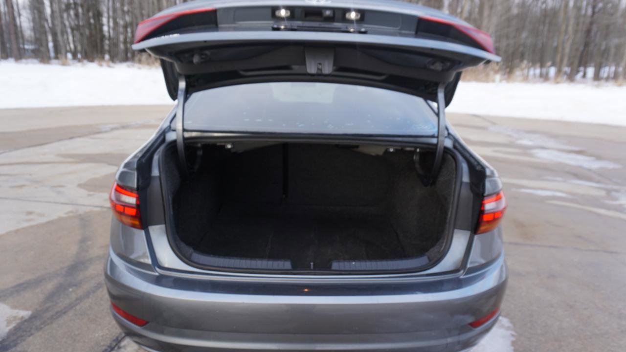 Used 2019 Volkswagen Jetta R-Line image 30