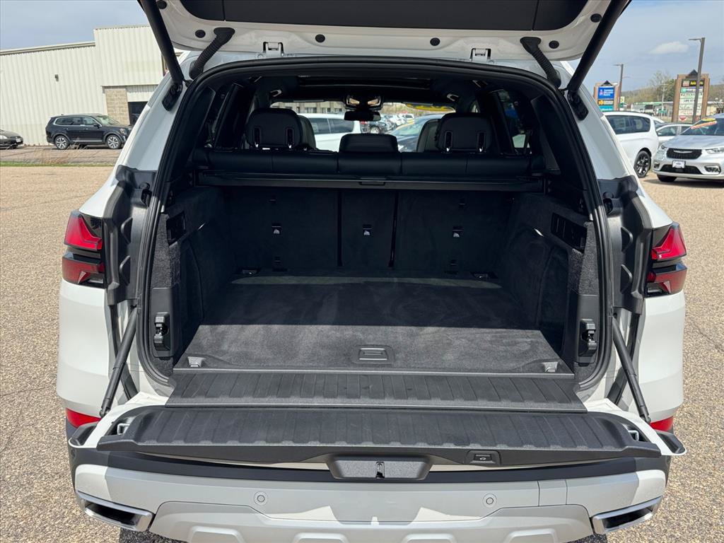 Used 2024 BMW X5 xDrive40i w/ Premium Package AWD/4WD image 5