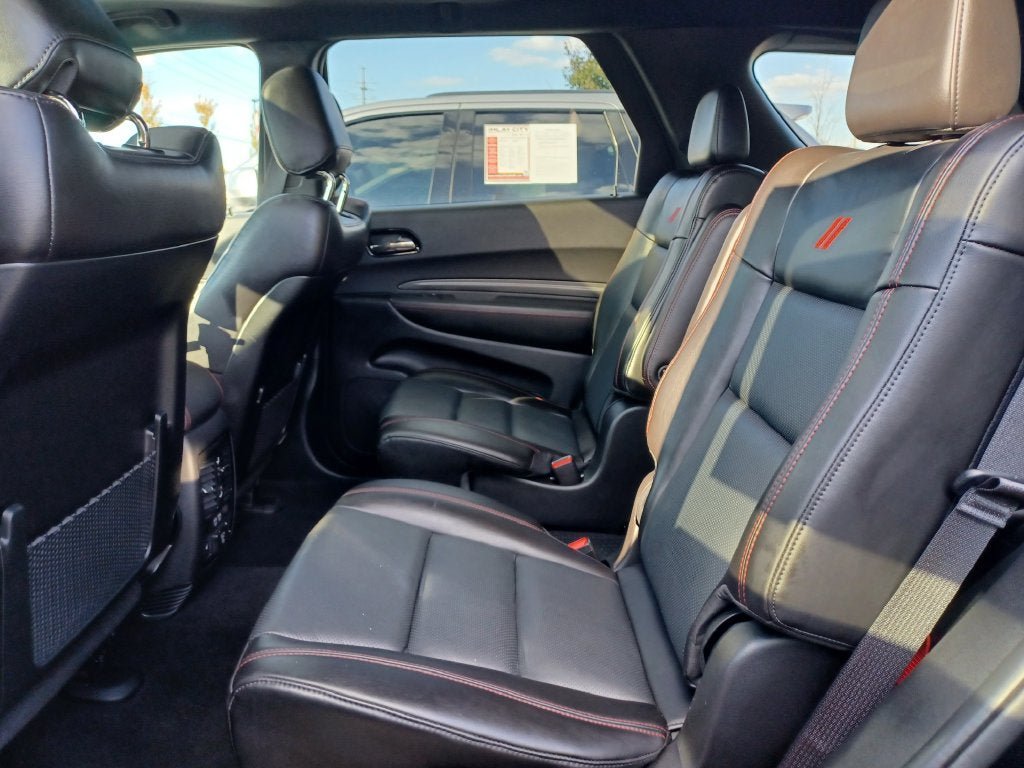 Used 2025 Dodge Durango R/T w/ Blacktop Package AWD/4WD image 27