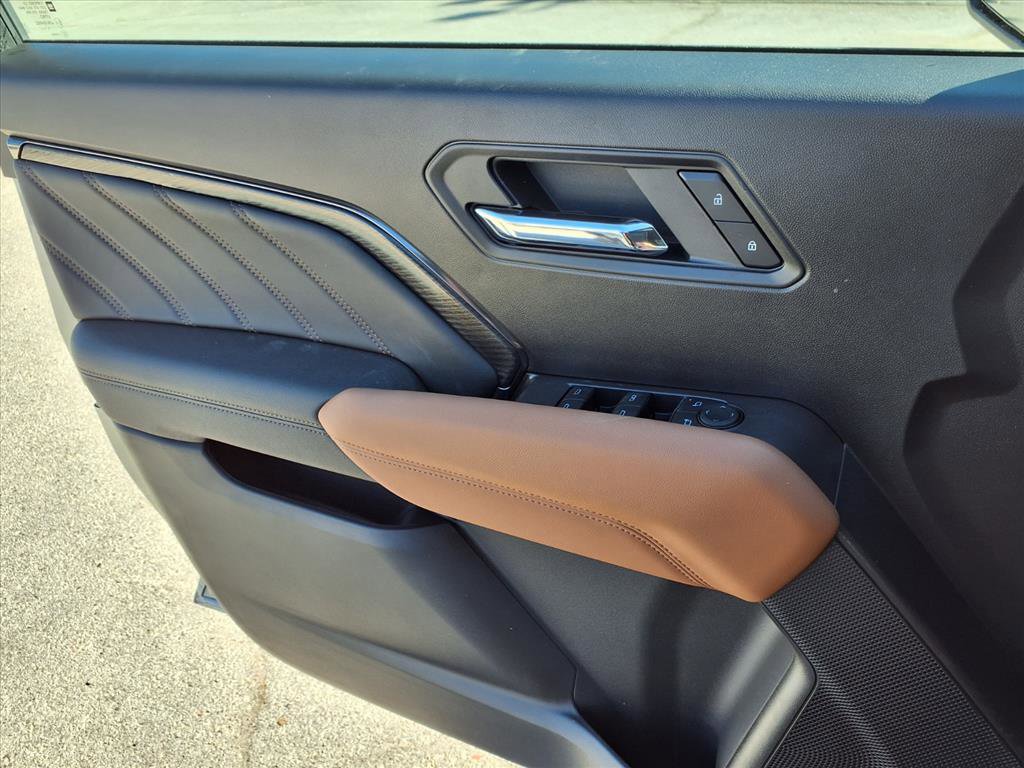 New 2026 GMC Canyon AT4 image 12