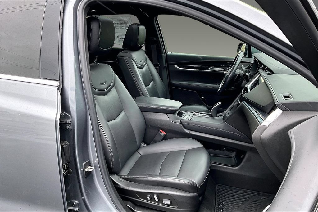 Used 2021 Cadillac XT5 Premium Luxury AWD/4WD image 4