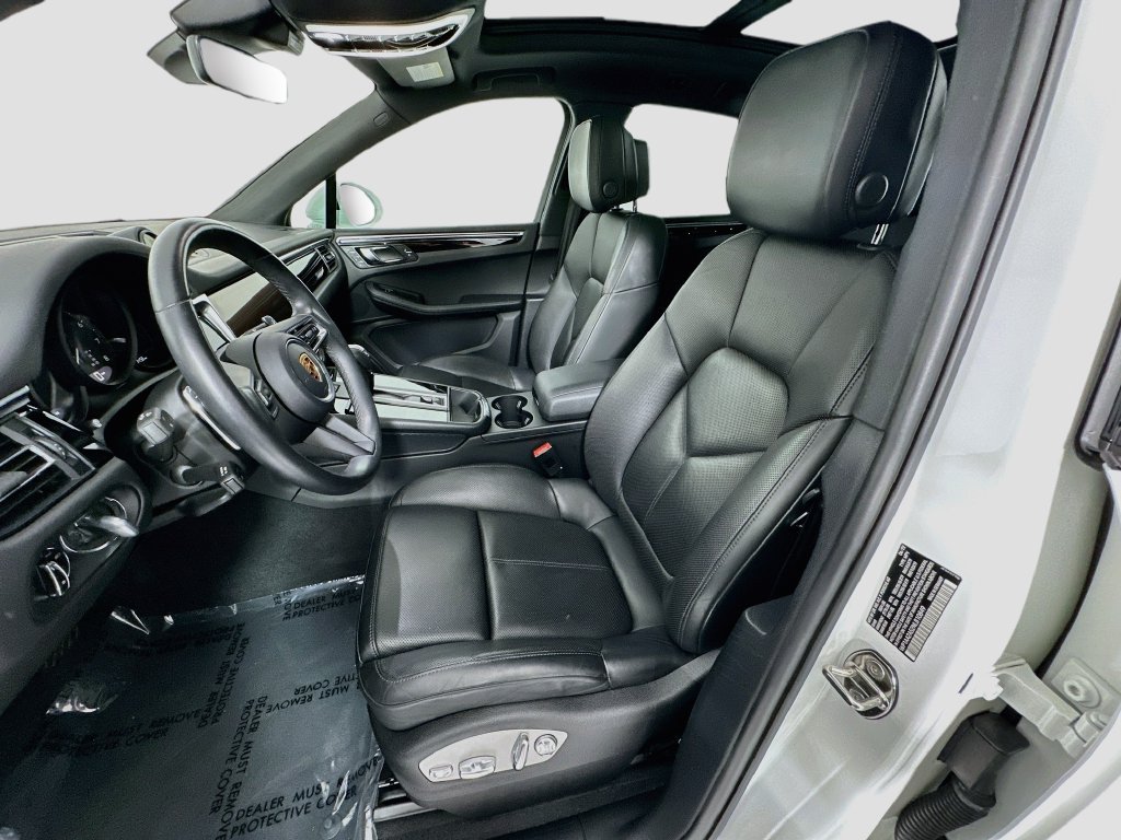 Used 2022 Porsche Macan AWD/4WD image 5