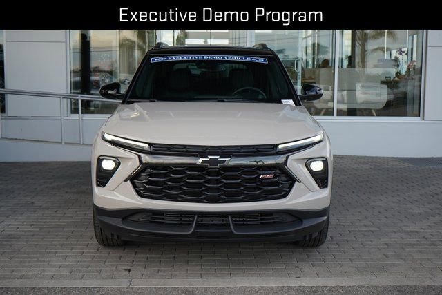 Used 2026 Chevrolet TrailBlazer RS w/ Convenience Package image 3