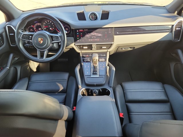 Used 2023 Porsche Cayenne AWD/4WD image 16