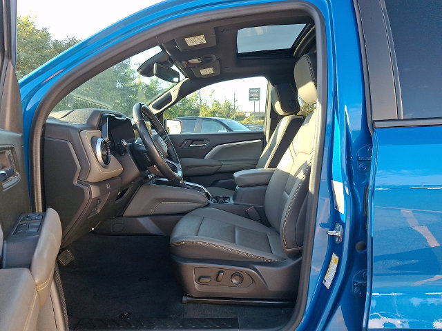 Certified 2023 Chevrolet Colorado ZR2 w/ ZR2 Convenience Package III AWD/4WD image 15