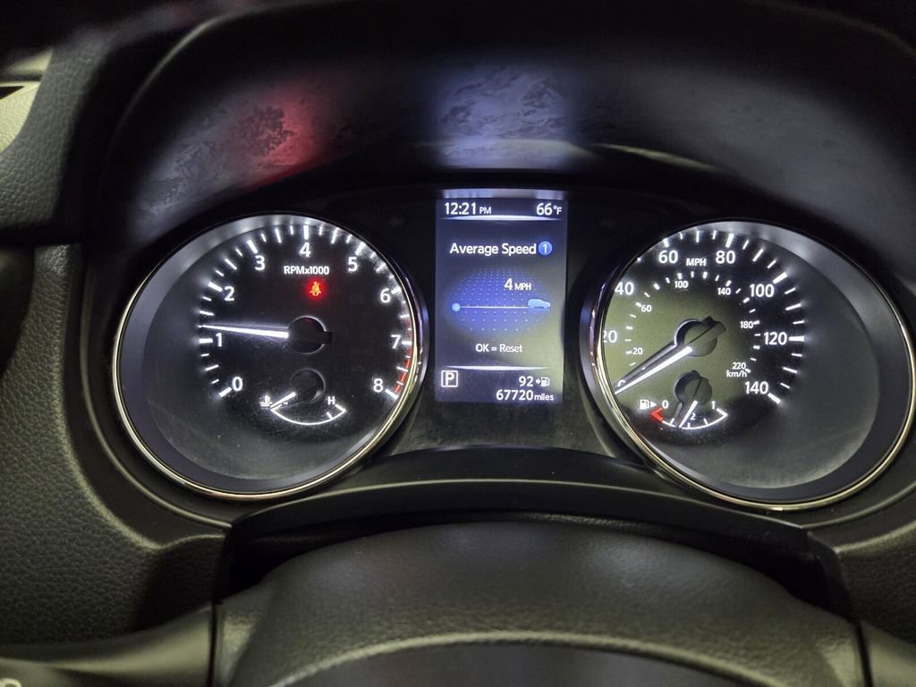 Used 2017 Nissan Rogue Sport SL image 17